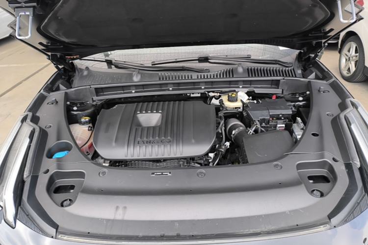 Used Lynk & Co 03 2023 2.0TD DCT JingPro Engine Bay