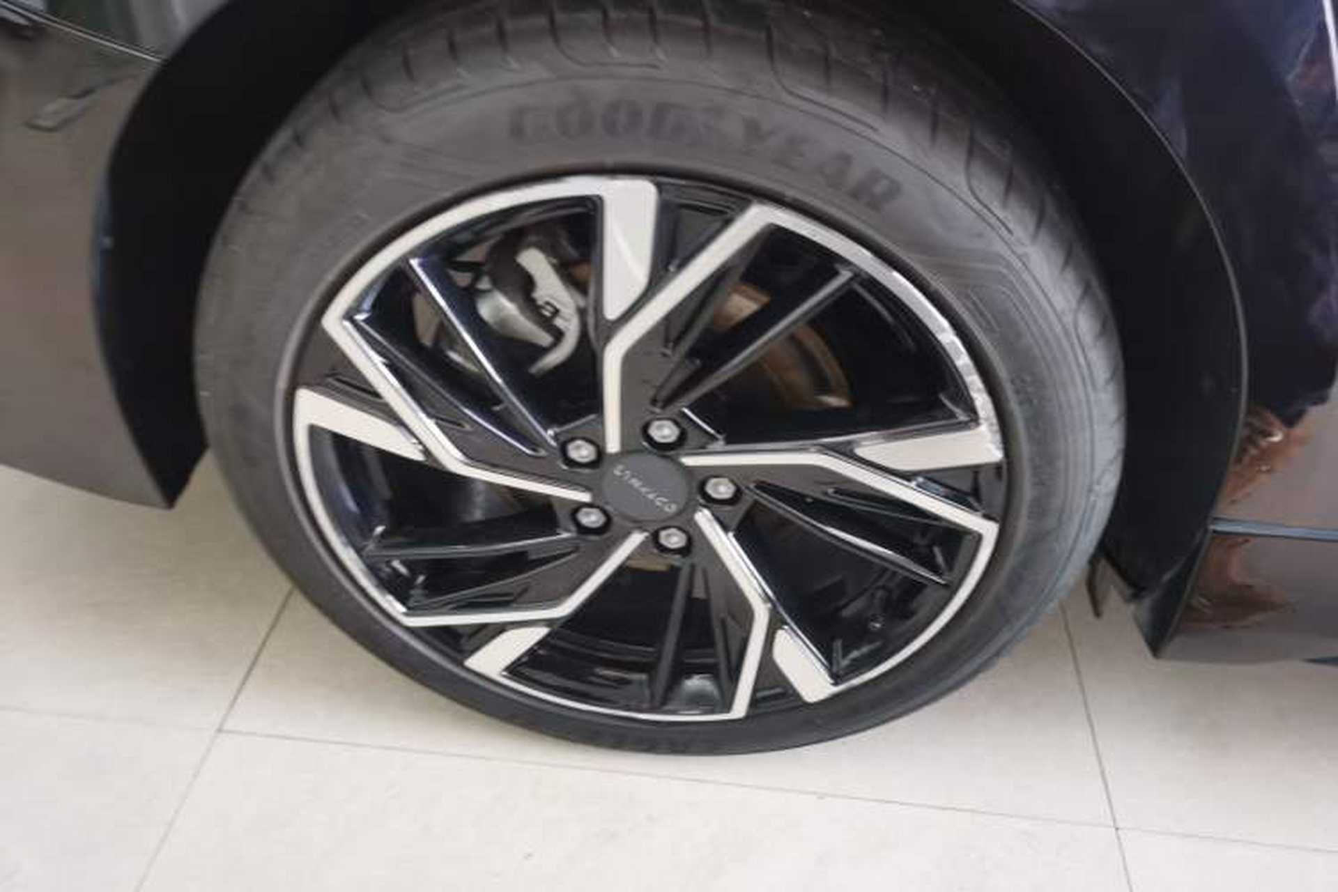 Used Lynk & Co 03 2023 1.5T EM-F PM Exterior 3