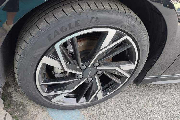 Used Lynk & Co 03 2023 2.0TD DCT H-Power Halo Exterior 4
