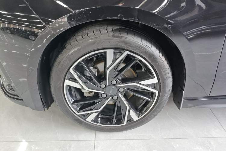 Used Lynk & Co 03 2023 2.0TD DCT H-Power Halo Exterior 4