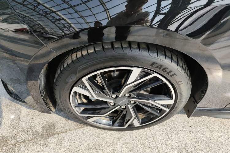 Used Lynk & Co 03 2023 1.5TD DCT JingPro Exterior 4
