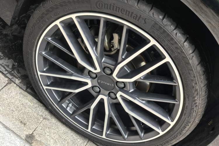 Used Lynk & Co 03 2023 2.0TD DCT H-Power Halo Exterior 9