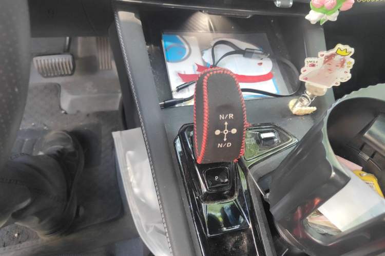 Used Lynk & Co 03 2023 1.5TD DCT JingPro Gear Lever