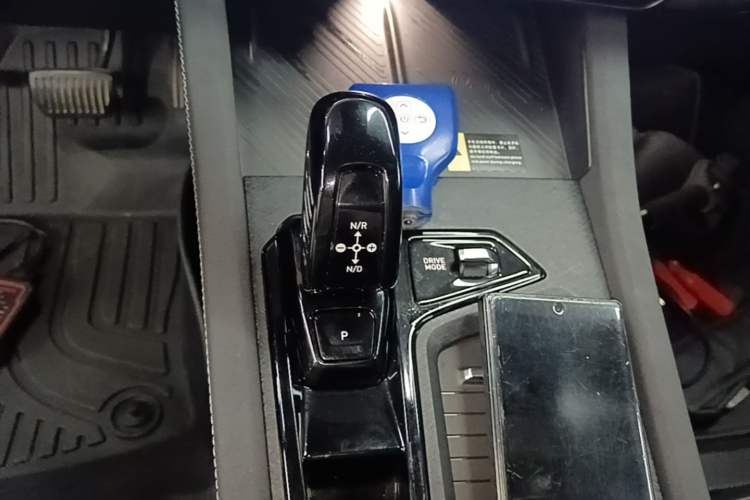 Used Lynk & Co 03 2023 2.0TD DCT JingPro Gear Lever