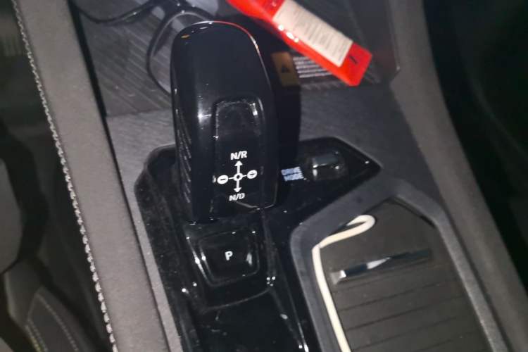 Used Lynk & Co 03 2023 1.5TD DCT JingPro Gear Lever