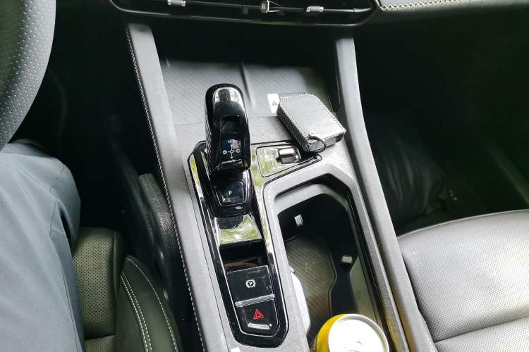 Used Lynk & Co 03 2023 1.5TD DCT JingPro Gear Lever