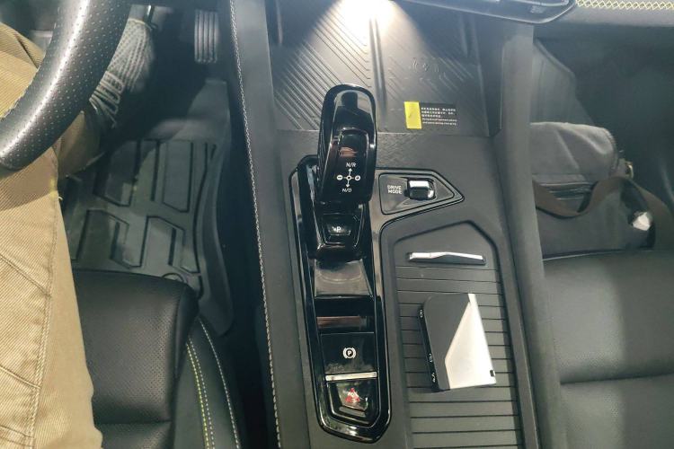 Used Lynk & Co 03 2023 1.5TD DCT JingPro Gear Lever