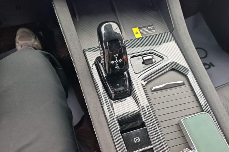 Used Lynk & Co 03 2023 2.0TD DCT JingPro Gear Lever