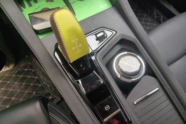 Used Lynk & Co 03 2023 1.5TD DCT JingPro Gear Lever