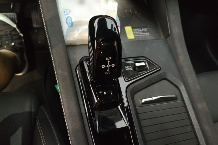 Used Lynk & Co 03 2023 1.5TD DCT JingPro Gear Lever