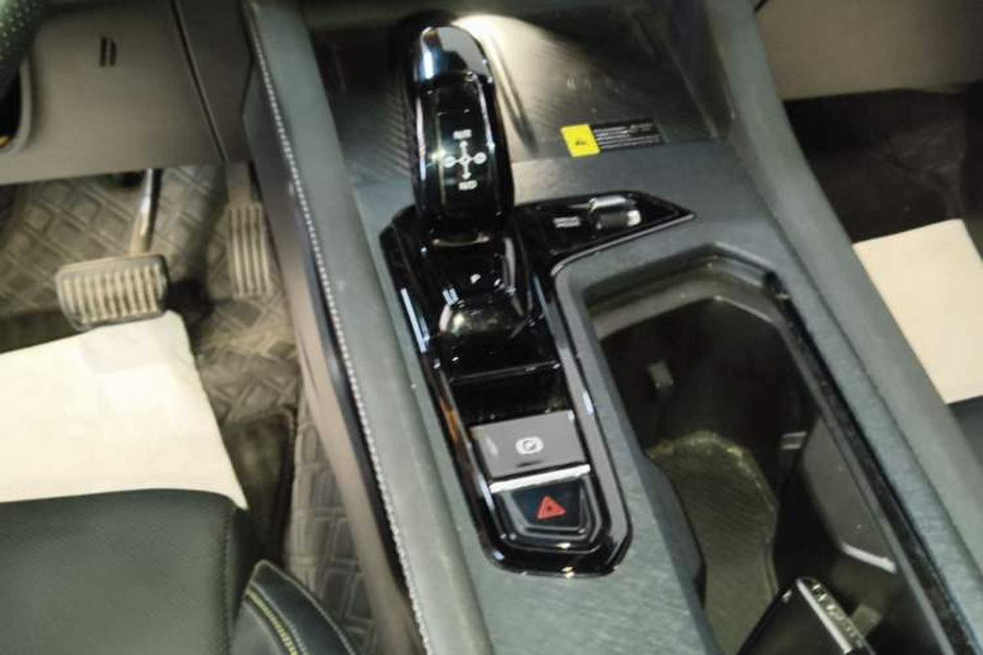 Used Lynk & Co 03 2023 2.0TD DCT H-Power Halo Gear Lever