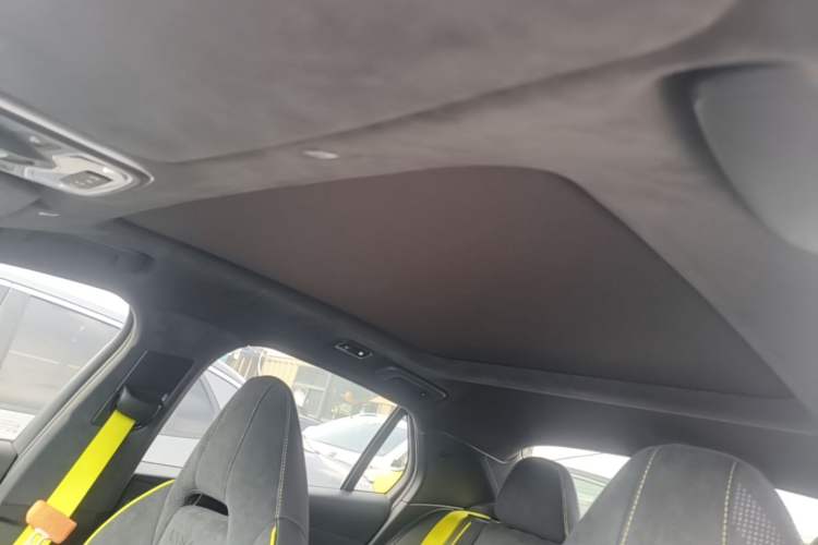 Used Lynk & Co 03 2023 03+ 2.0TD Automatic Yufeng Edition Headliner