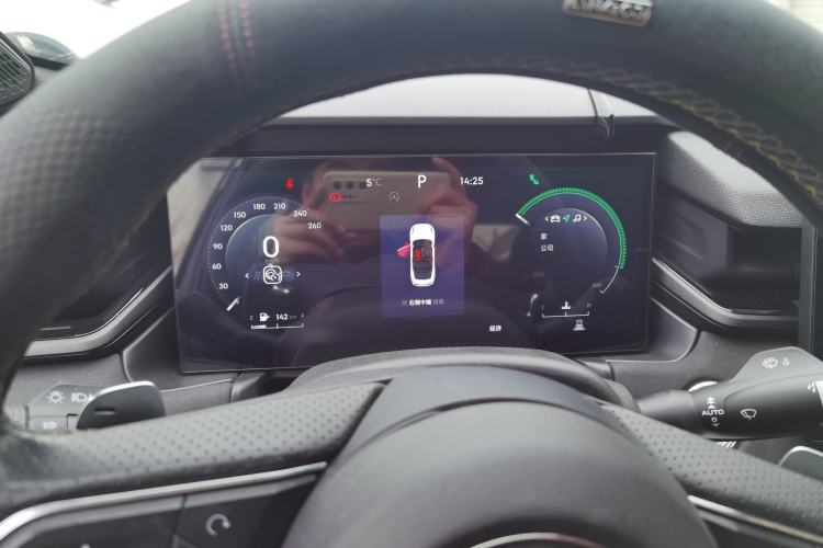 Used Lynk & Co 03 2023 1.5TD DCT JingPro Instrument Cluster