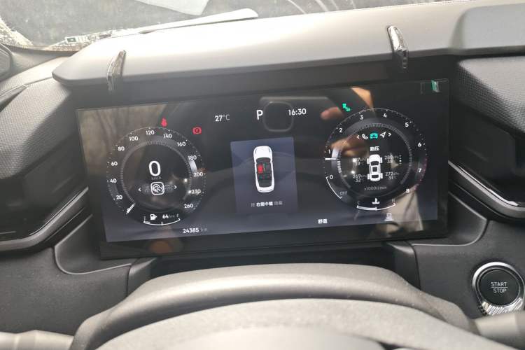 Used Lynk & Co 03 2023 1.5TD DCT JingPro Instrument Cluster