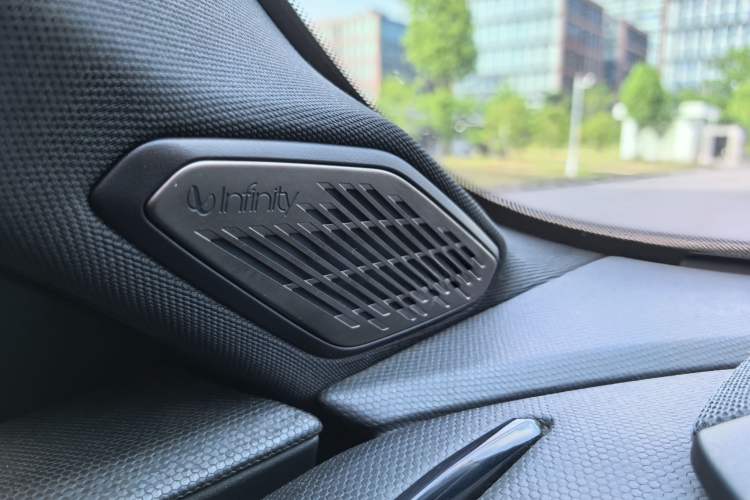 Used Lynk & Co 03 2023 1.5TD DCT JingPro Interior 10