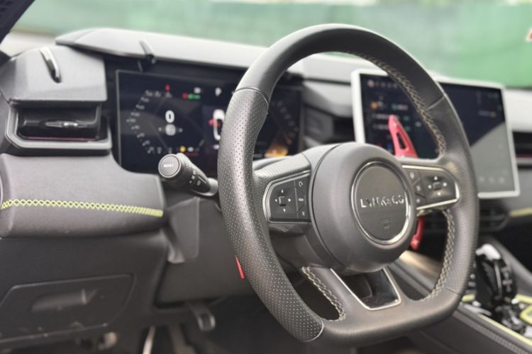 Used Lynk & Co 03 2023 2.0TD DCT JingPro Interior 3