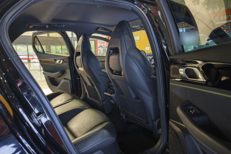 Used Lynk & Co 03 2023 2.0TD DCT H-Power Halo Interior 5