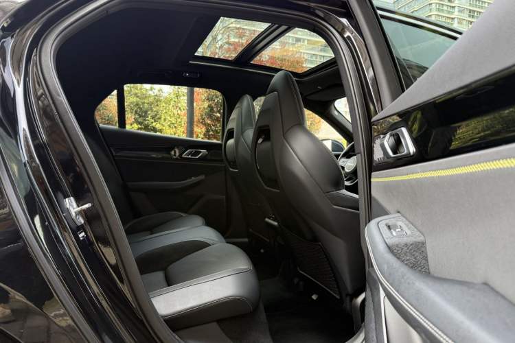 Used Lynk & Co 03 2023 1.5TD DCT JingPro Interior 6