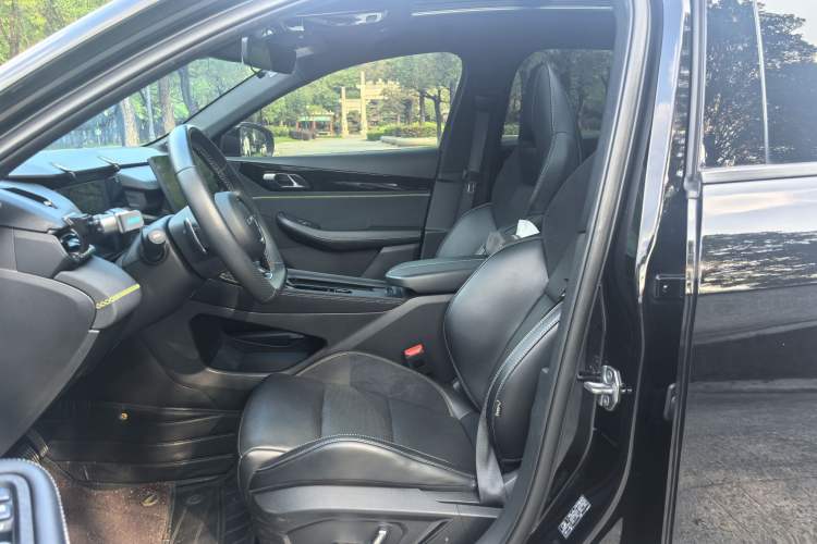 Used Lynk & Co 03 2023 1.5TD DCT JingPro Interior 6
