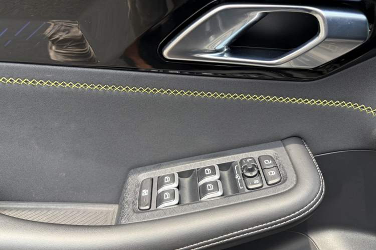 Used Lynk & Co 03 2023 1.5T EM-F PM Interior 8
