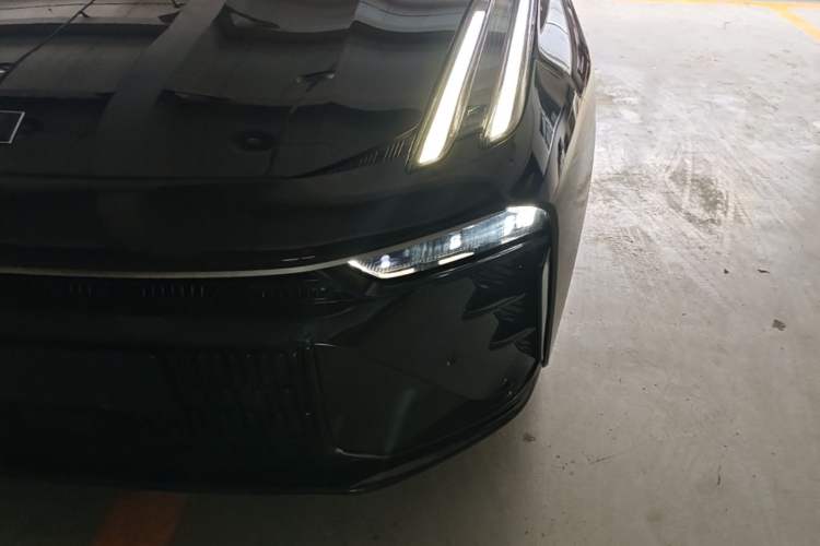 Used Lynk & Co 03 2023 1.5TD DCT JingPro Left Front Headlight