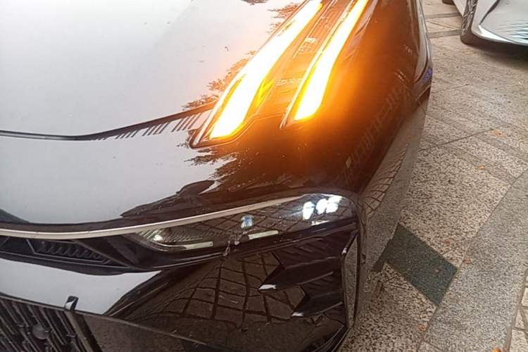 Used Lynk & Co 03 2023 2.0TD DCT JingPro Left Front Headlight