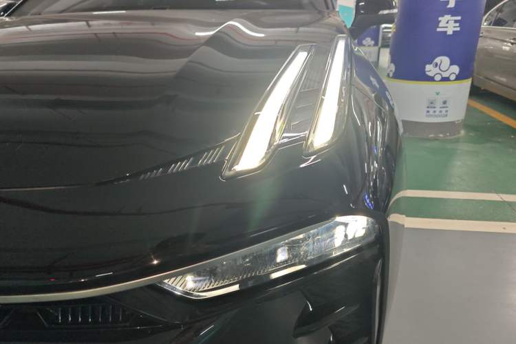 Used Lynk & Co 03 2023 1.5TD DCT JingPro Left Front Headlight