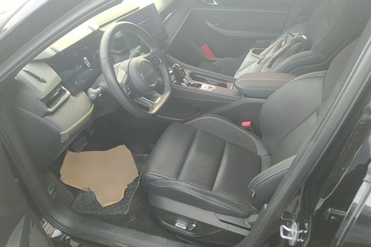 Used Lynk & Co 03 2023 2.0TD DCT JingPro Left Front Seat