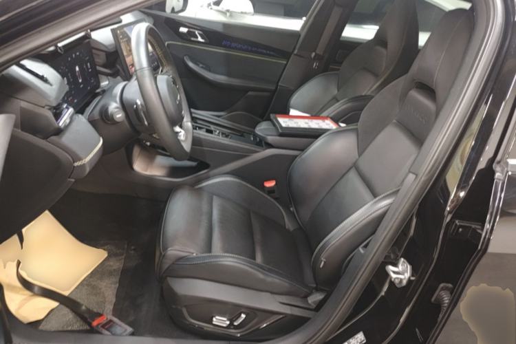 Used Lynk & Co 03 2023 2.0TD DCT JingPro Left Front Seat