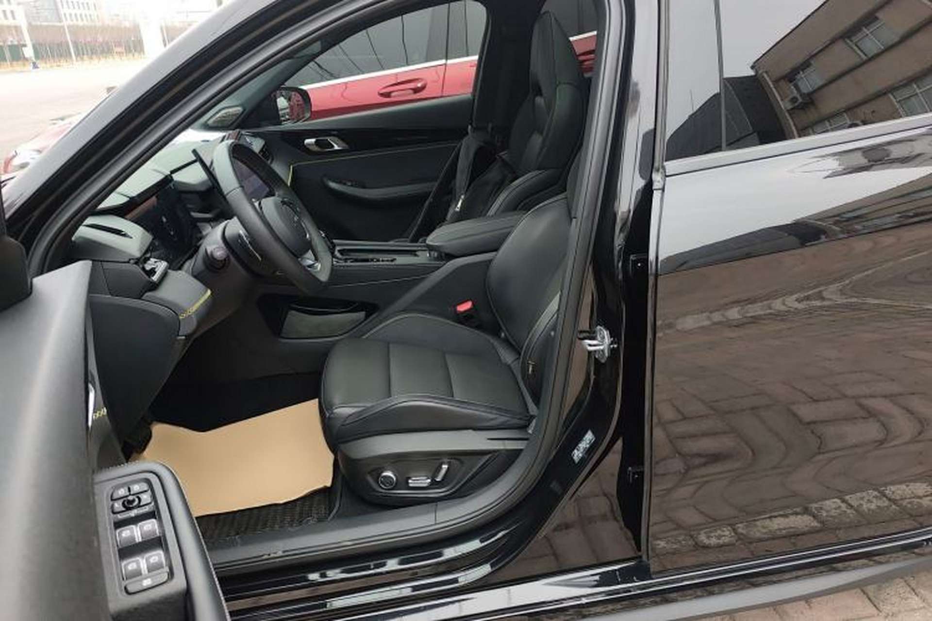 Used Lynk & Co 03 2023 2.0TD DCT H-Power Halo Left Front Seat