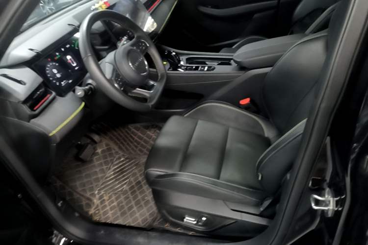 Used Lynk & Co 03 2023 2.0TD DCT JingPro Left Front Seat
