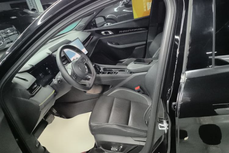 Used Lynk & Co 03 2023 2.0TD DCT JingPro Left Front Seat
