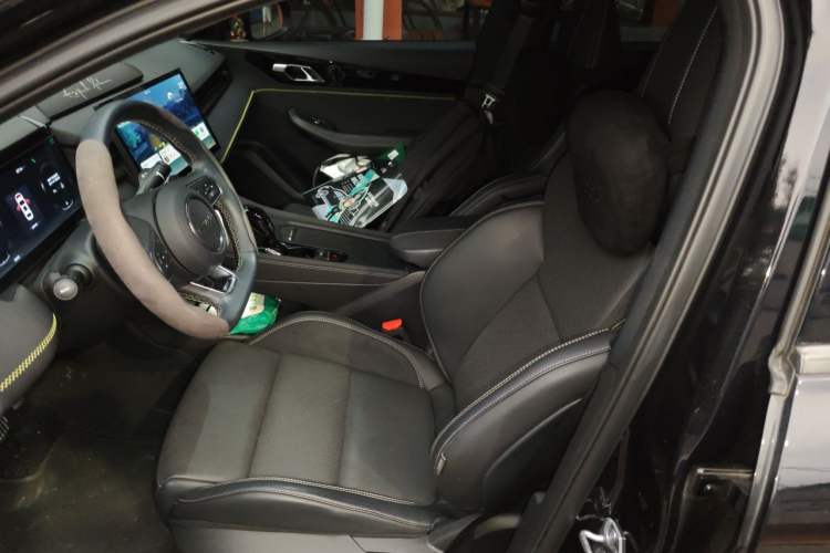 Used Lynk & Co 03 2023 1.5TD DCT JingPro Left Front Seat