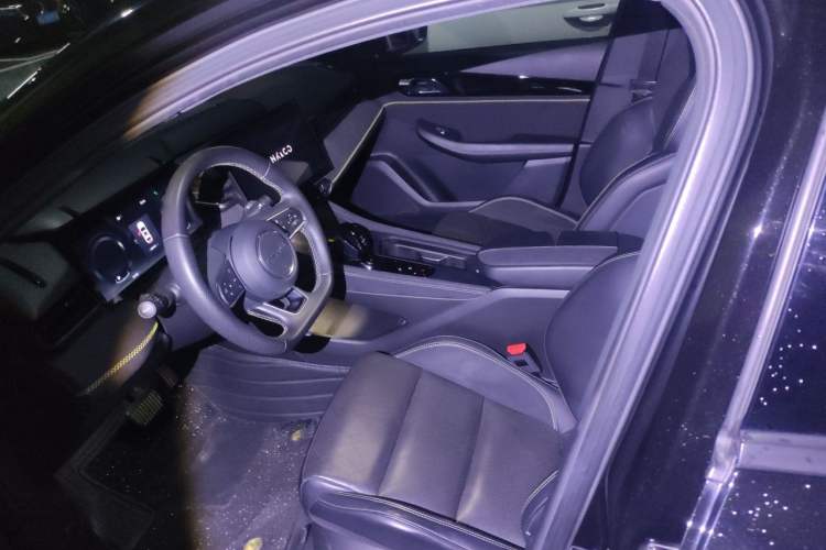 Used Lynk & Co 03 2023 2.0TD DCT JingPro Left Front Seat