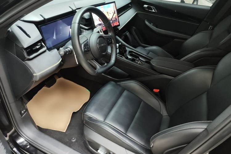 Used Lynk & Co 03 2023 1.5TD DCT JingPlus Left Front Seat