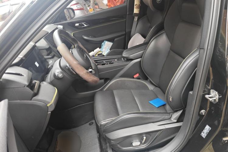 Used Lynk & Co 03 2023 2.0TD DCT JingPro Left Front Seat