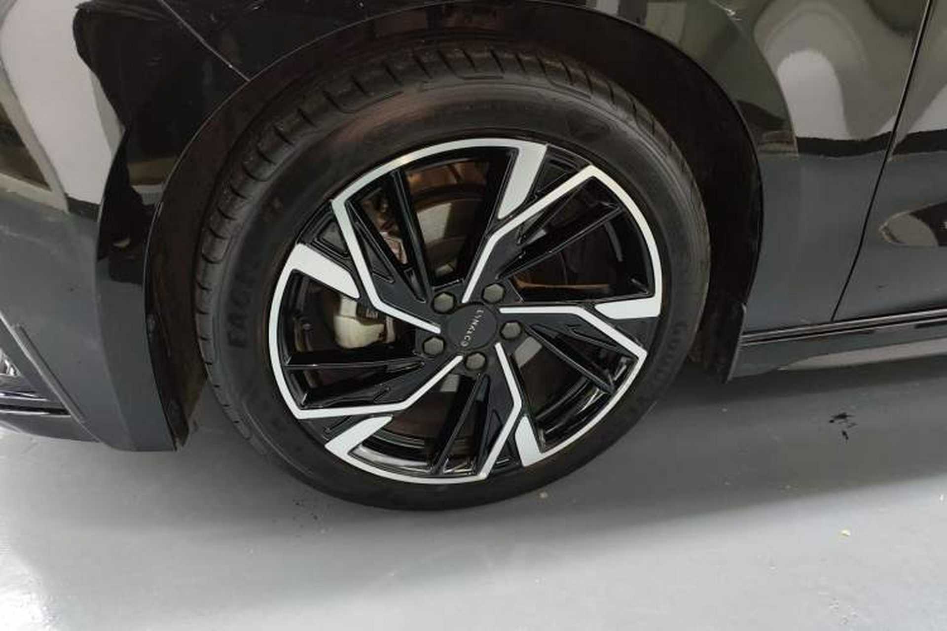Used Lynk & Co 03 2023 1.5TD DCT JingPro Left Front Wheel Hub