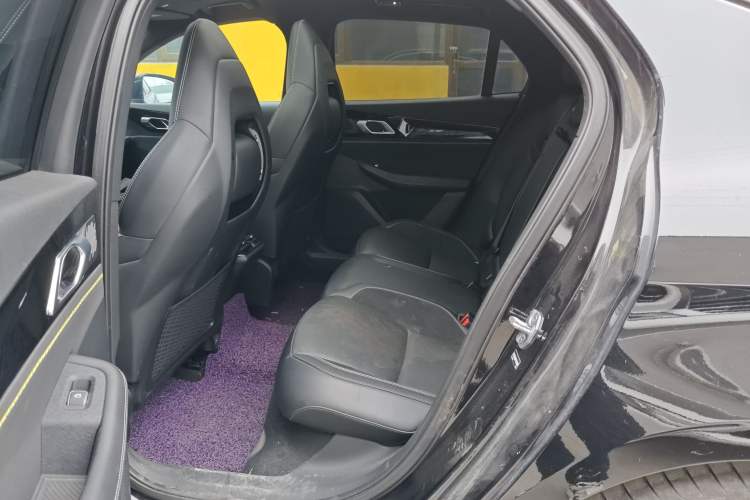 Used Lynk & Co 03 2023 2.0TD DCT JingPro Left Rear Seat