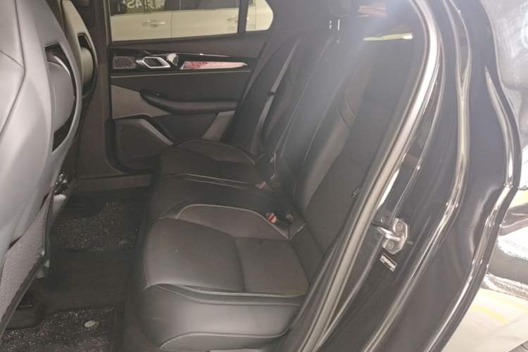 Used Lynk & Co 03 2023 1.5TD DCT JingPro Left Rear Seat