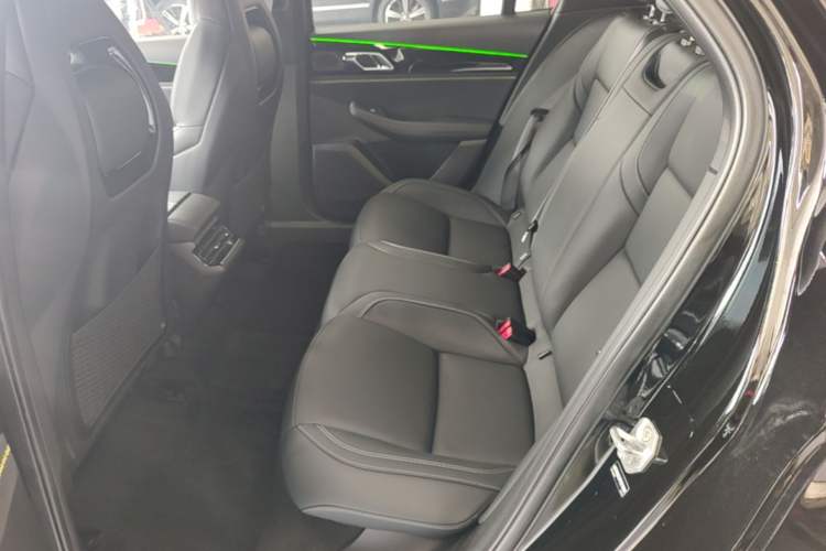 Used Lynk & Co 03 2023 2.0TD DCT JingPlus Left Rear Seat