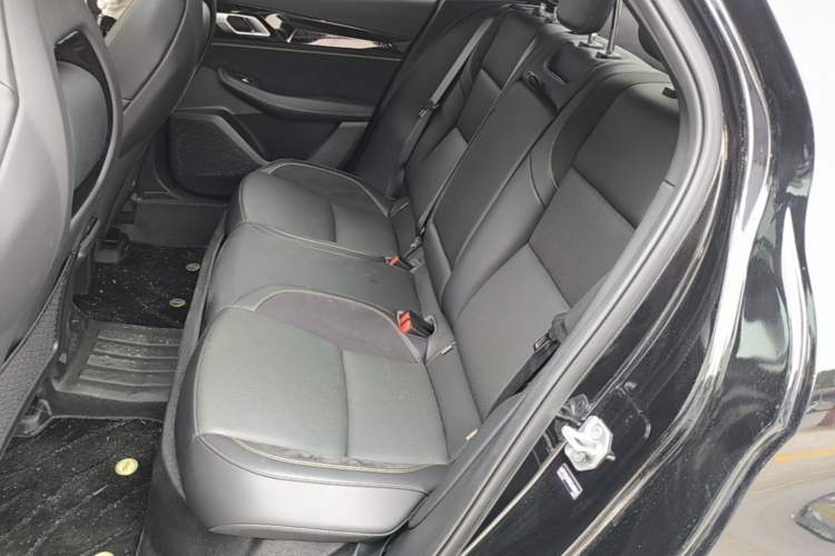 Used Lynk & Co 03 2023 1.5TD DCT JingPro Left Rear Seat
