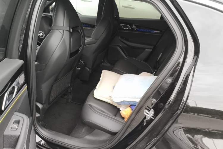 Used Lynk & Co 03 2023 1.5TD DCT JingPro Left Rear Seat