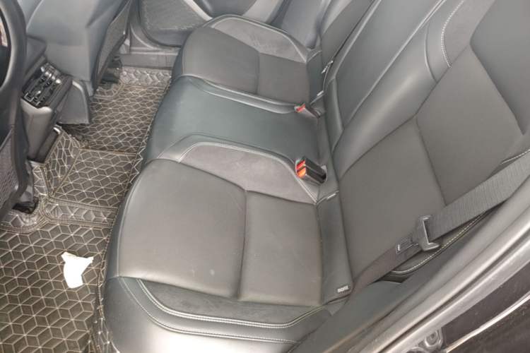Used Lynk & Co 03 2023 1.5TD DCT JingPro Left Rear Seat