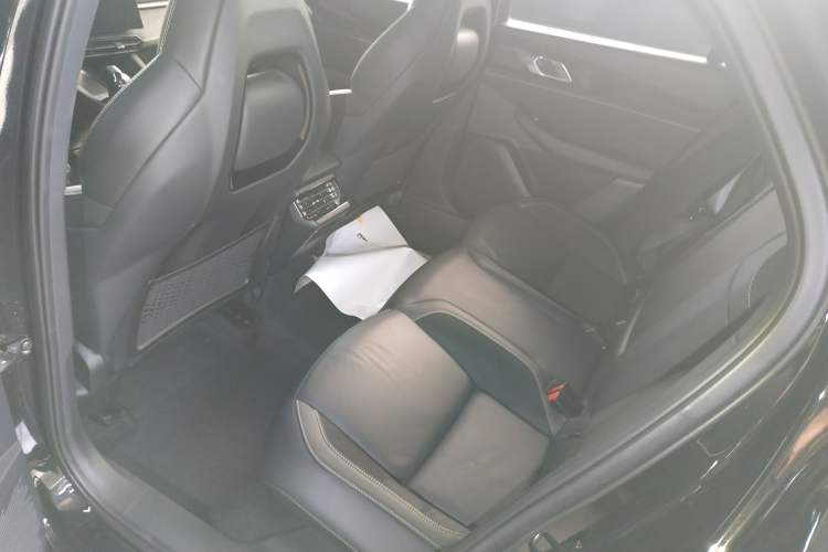 Used Lynk & Co 03 2023 1.5TD DCT JingPro Left Rear Seat