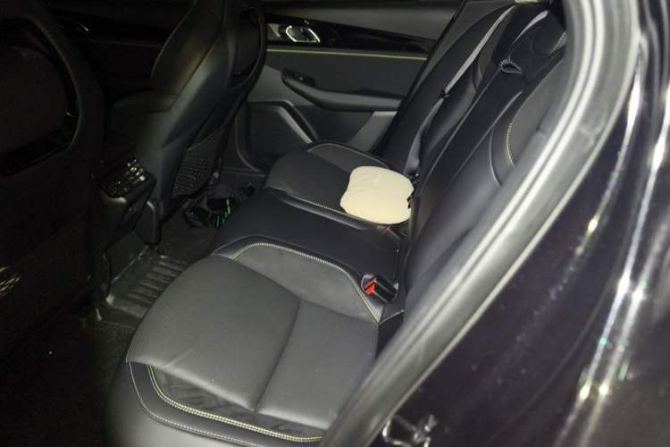 Used Lynk & Co 03 2023 2.0TD DCT JingPro Left Rear Seat