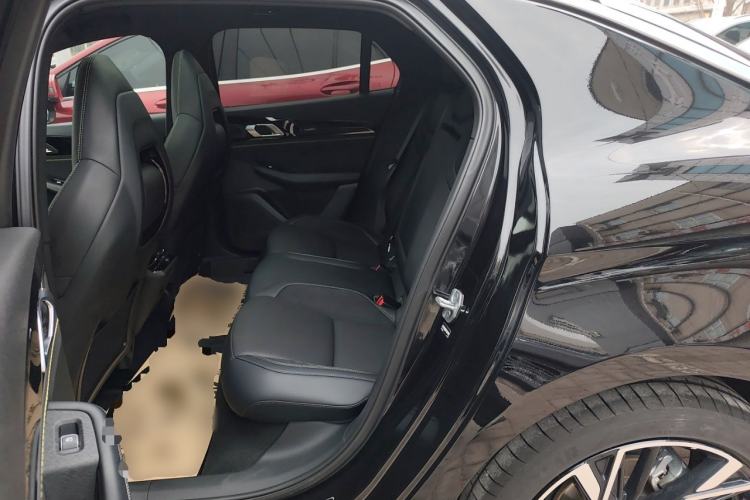 Used Lynk & Co 03 2023 2.0TD DCT H-Power Halo Left Rear Seat