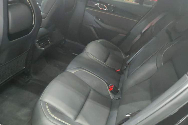 Used Lynk & Co 03 2023 2.0TD DCT JingPro Left Rear Seat