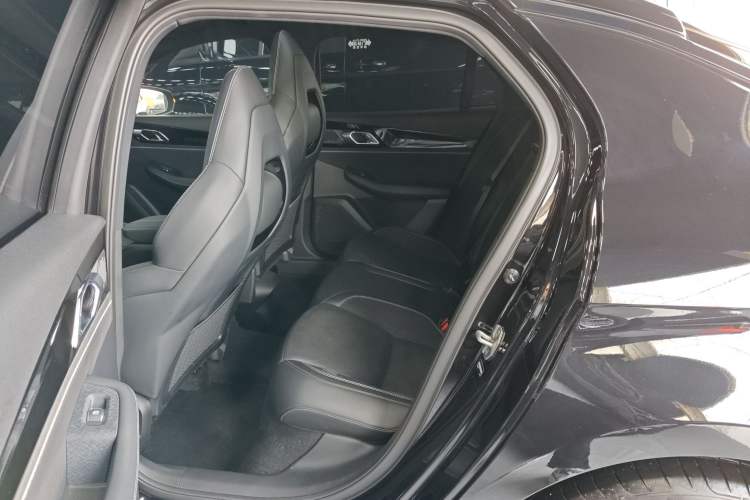 Used Lynk & Co 03 2023 2.0TD DCT H-Power Halo Left Rear Seat