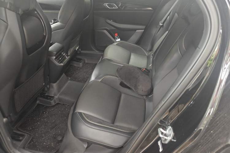 Used Lynk & Co 03 2023 2.0TD DCT JingPro Left Rear Seat