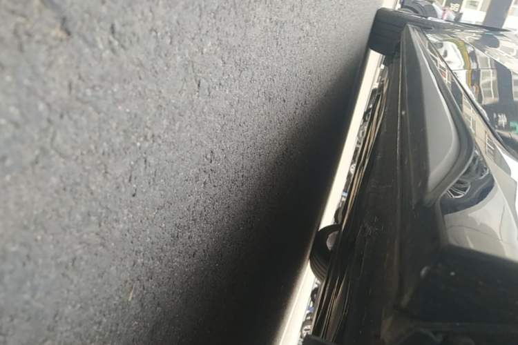 Used Lynk & Co 03 2023 2.0TD DCT JingPro Left Side Sill
